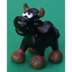 Figura  de un toro negro